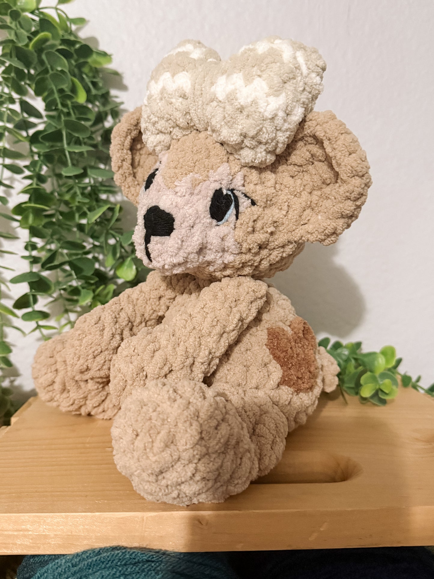 The Mouse's Sweetheart Bear - Crochet Plushie