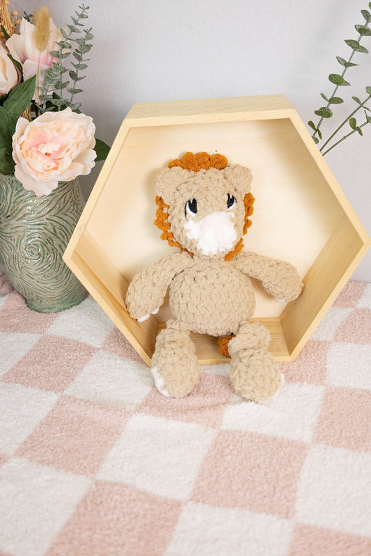 Liam the Lion - Crochet Plushie
