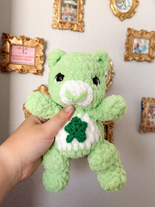 Retro Clover Bear - Crochet Plushie